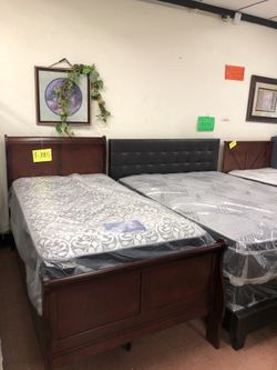 New Twin Size Bedframe With Mattresses Included //// Cama Nueva Individual Con Colchones Incluidos 