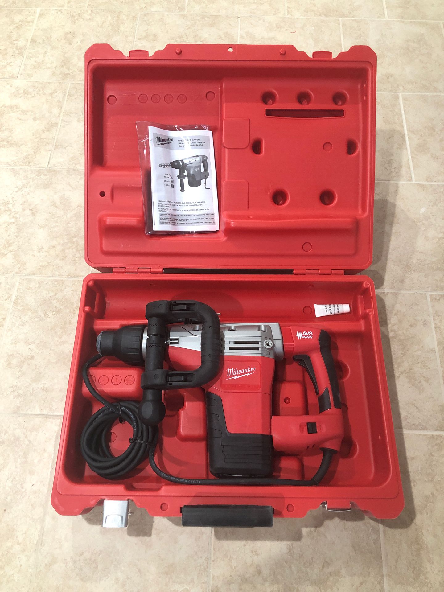 Milwaukee heavy duty demolition hammer