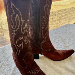 Brown Boots Size 81/2 