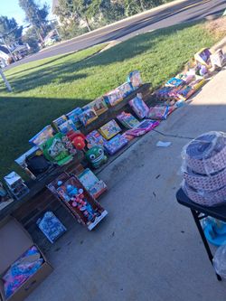 Huge yard sale. POKÉMON,  Magic,  Sports, Toys ,Funko,