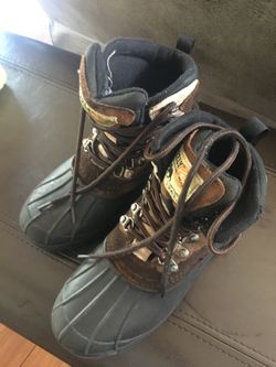 Grizzly Snow Boots Size 3 Boys