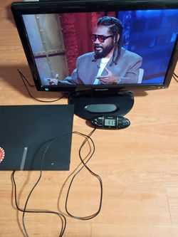 Sharp Liquid Quartz 19 " Color Television/ Antenna and Remote control.