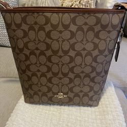 Coach handbag