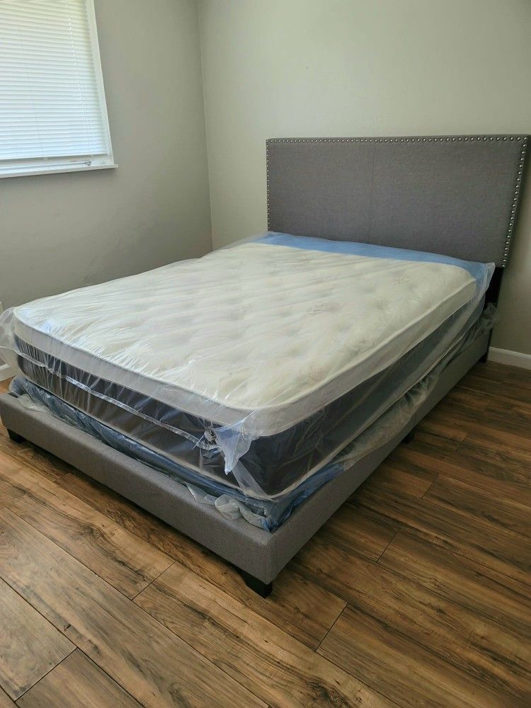 NEW QUEEN-SIZE PILLOW TOP MATTRESS AND BOX SPRING