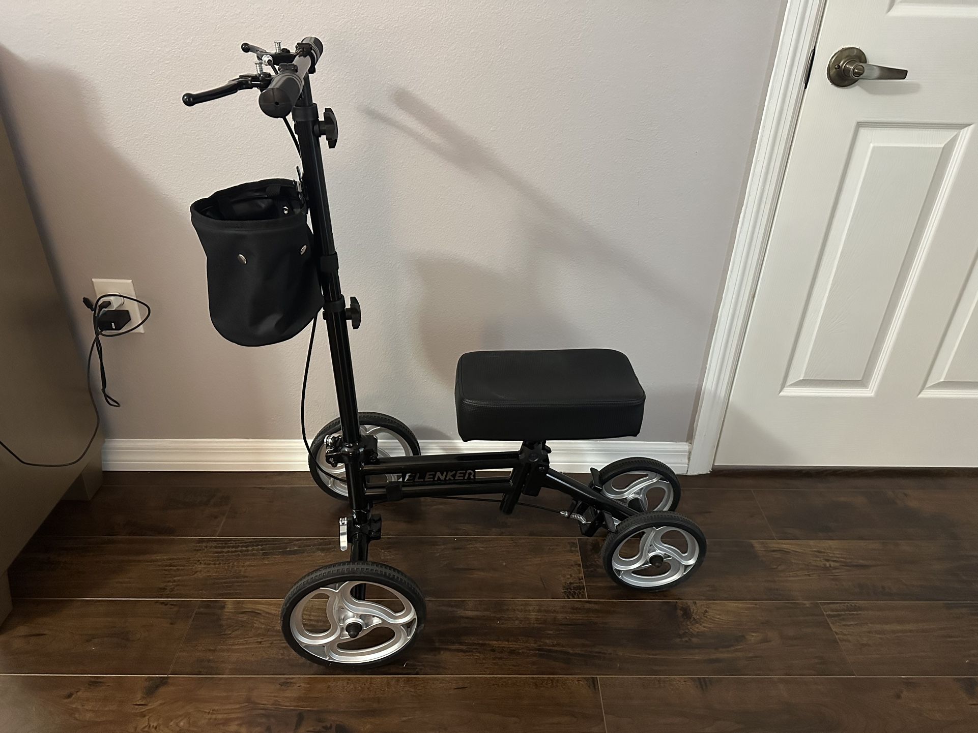 Elenker Foldable Knee Scooter