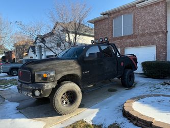 Ram 1500 pick up truck ( Throw offers, Read description)