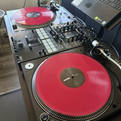 DJ Turntables & Mixer 