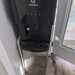 Avalon Water Cooler And Water Heater Bottom Loading