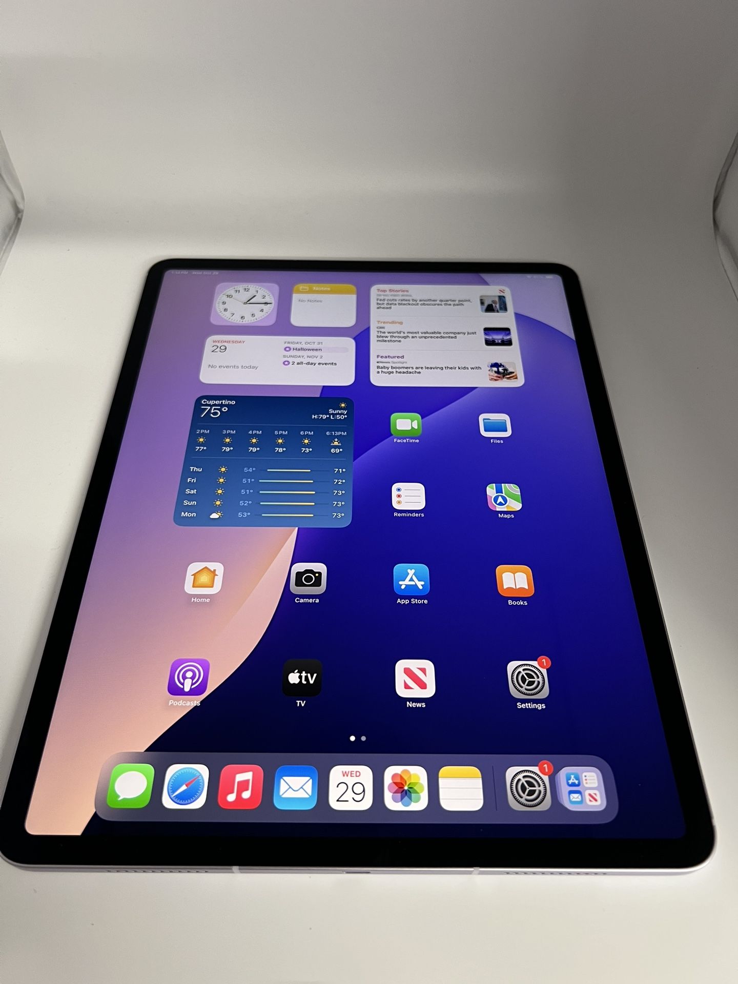 Apple Ipad Air M2 128gb WiFi & Cell 13” Excellent Condition