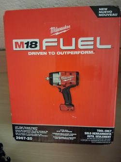 Milwaukee M18 FUEL 1/2" Impact Wrench Tool Only