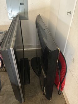 BIG TVS  BOTH WORK WITH ROKU,CABEL ETC 