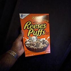 Reeses Puffs x KAWS