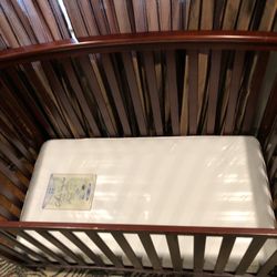 Baby Crib And Matress  In Great Shape