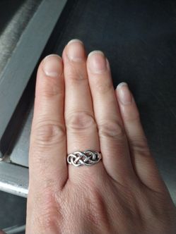 Sterling silver Celtic ring