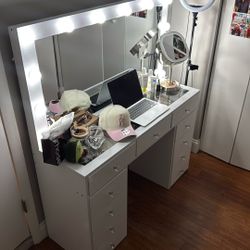 Vanity Desk 