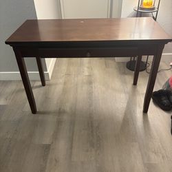 PENDING-Desk with keyboard drawer