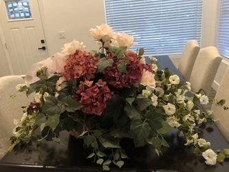 Plastic floral arrangements