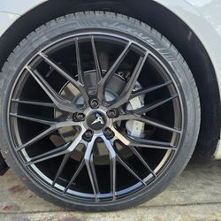20"new Staggerd TESLA MODEL 3 Wheels & New Tires 