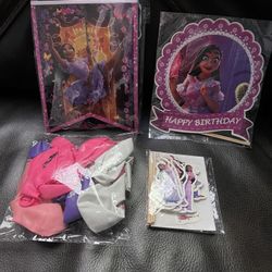 Isabela Encanto Decorations