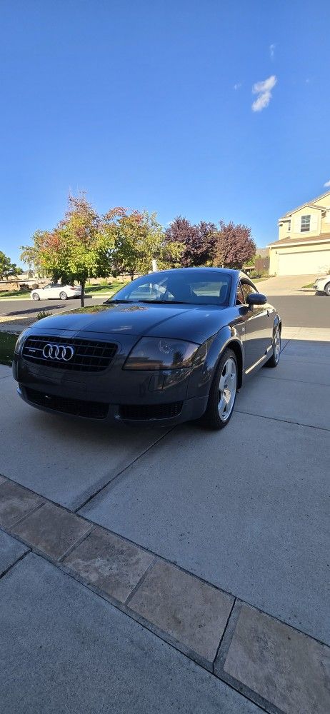 2004 Audi TT