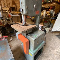 Powermatic Band Saw