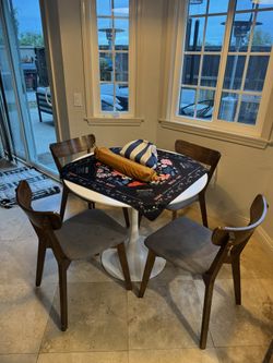 4 Chairs Kitchen Table