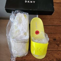 Women's Size 10 DKNY Slip On's NeW