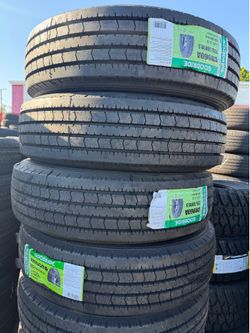 🚨🚘vendo set de llantas Lt 225 70 19.5 Goodride tires