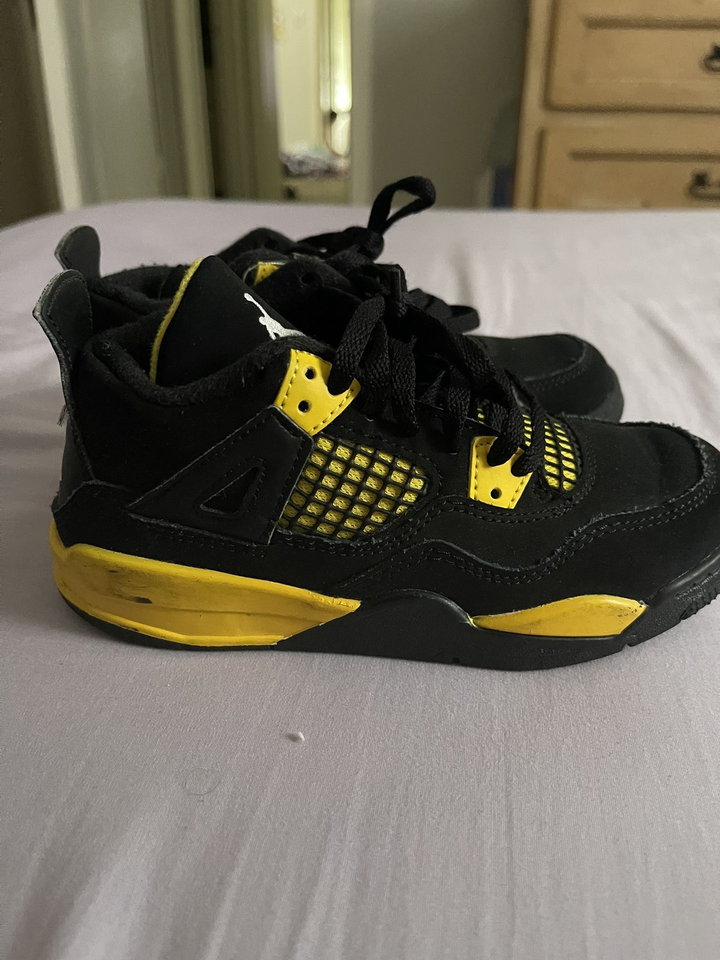 Preschool Jordan Retro 4