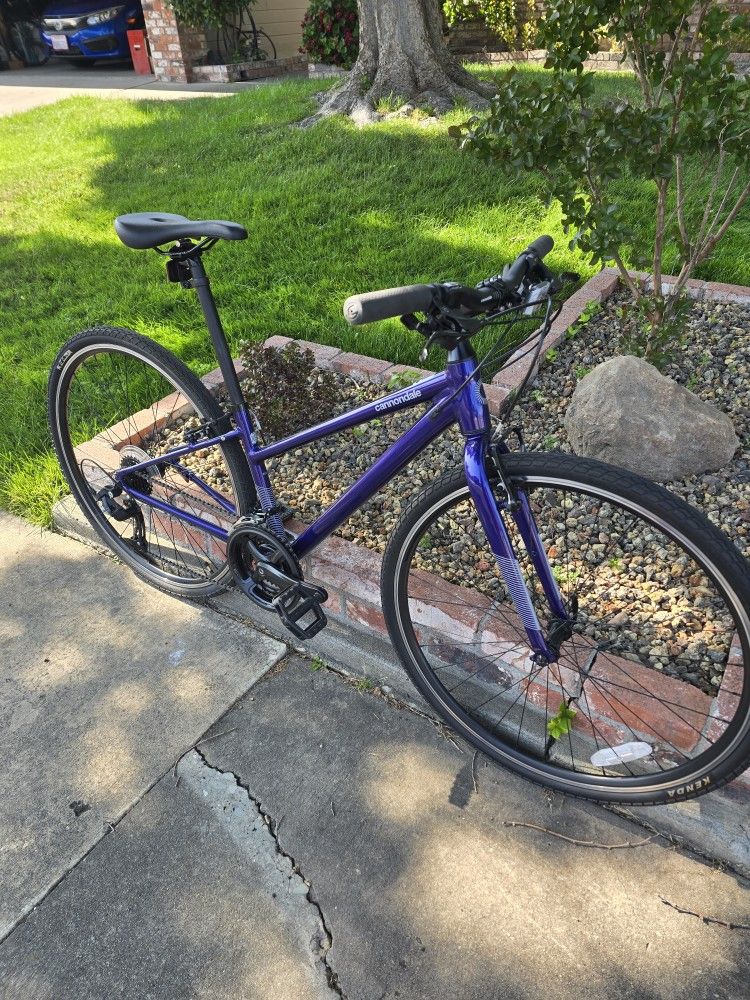 2024 cannondale quick 6 women step-through - xs - mint condition