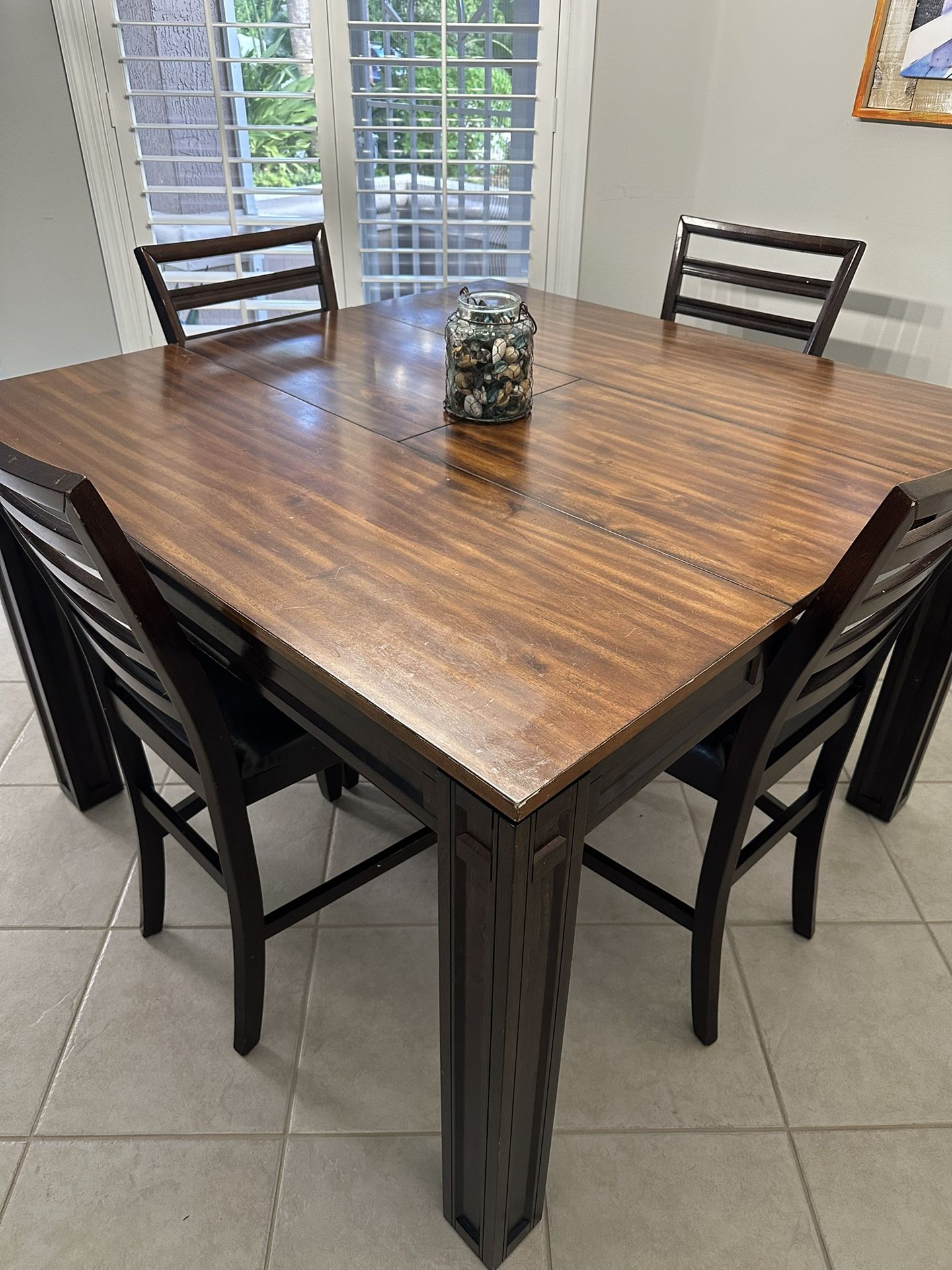 High Top Dining Room Table for Sale in Lake Worth, FL - OfferUp
