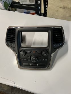 Grand Cherokee Center Stack