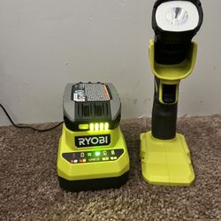 RYOBI-LED Light &’ Battery+ Charger