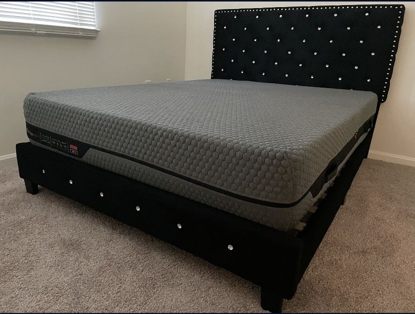 BRAND NEW QUEEN/TWIN SIZE BED QUEEN $345 TWIN SIZE $295 PAY AT DELIVERY