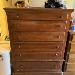 WOODEN DRESSOR (6 Drawer)