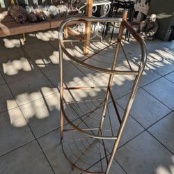 Plant Stand In San Fernando 91340