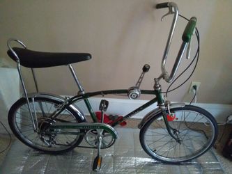 1970 schwinn fastback all original accept tires and seat very good condition