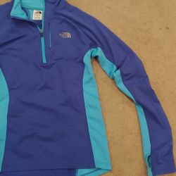 North Face Woman's Running Shirt Small