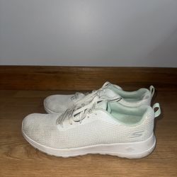 Womens Sketchers 