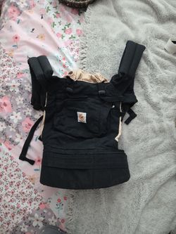 Ergo baby carrier