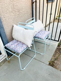 World Market Patio Chairs With 4 Outdoor Cushions