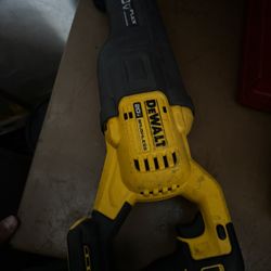 Dewalt Saw Sow 20V Max