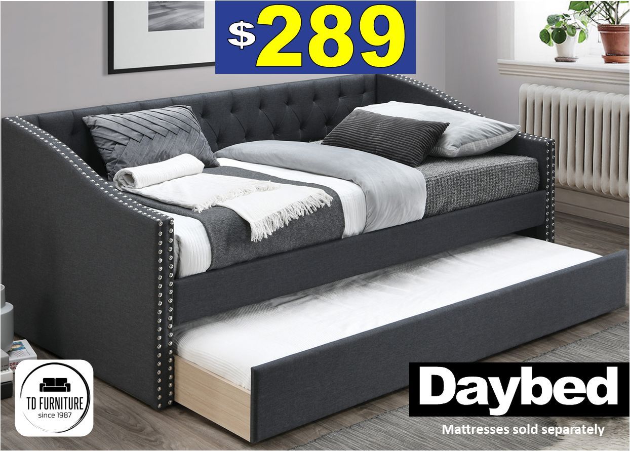 NEW PRICE!! Daybed