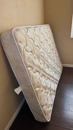 Full size bed matress