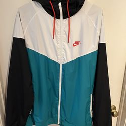 Nike Windbreaker (SIZE XL)