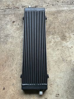 Universal dual pass oil cooler