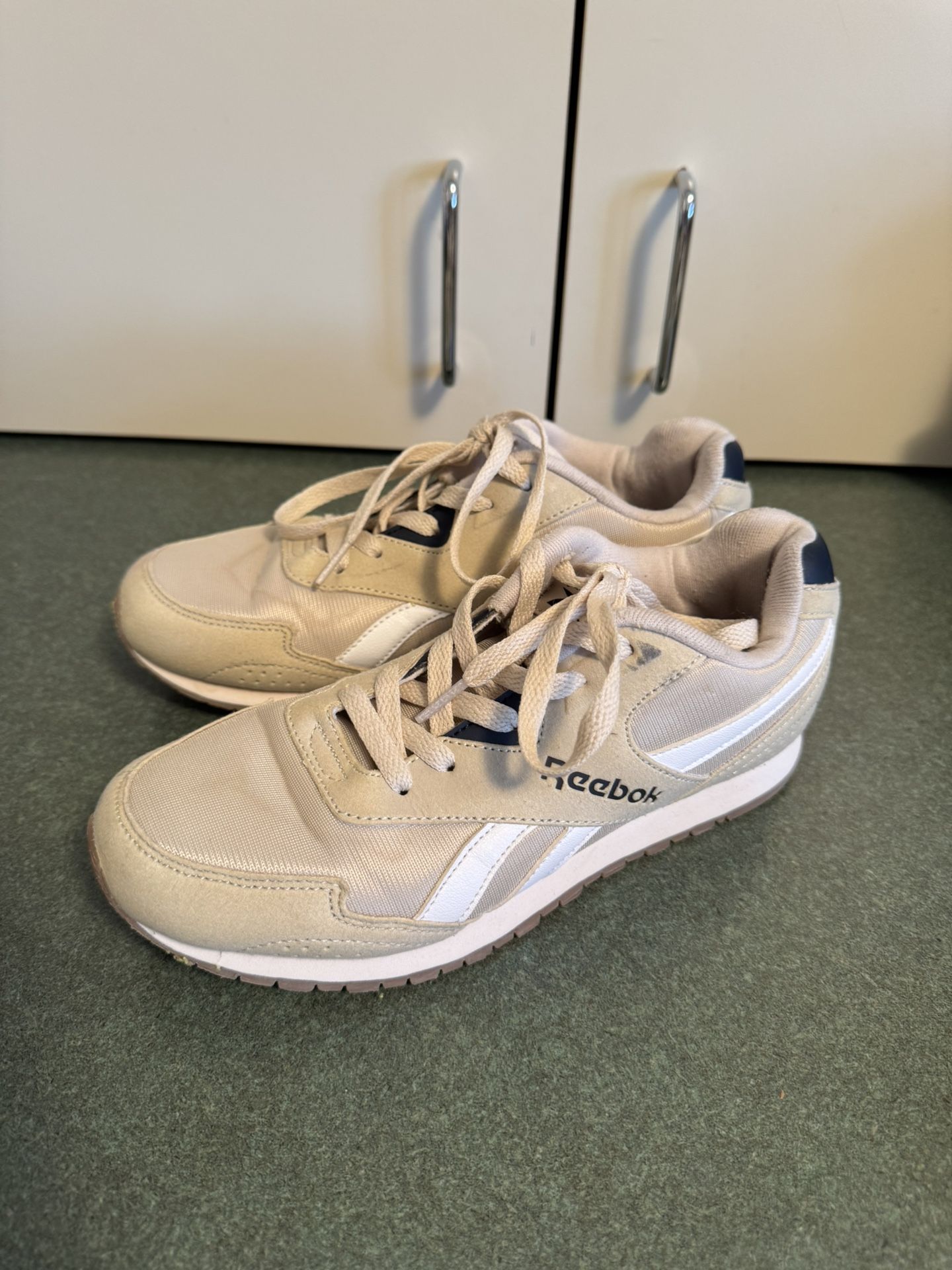 Reebok Classic Harmon FFC0119598 Beige/White Casual Shoes/Sneakers Size 4