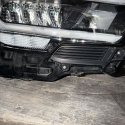 2016-2023 Toyota Tacoma LED Headlight  