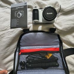 Kodak PIXPRO AZ252 Astro Zoom Digital Camera