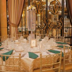 Table Centerpiece Hourglass Chandelier Style For Sweet 16_Wedding _Special Events